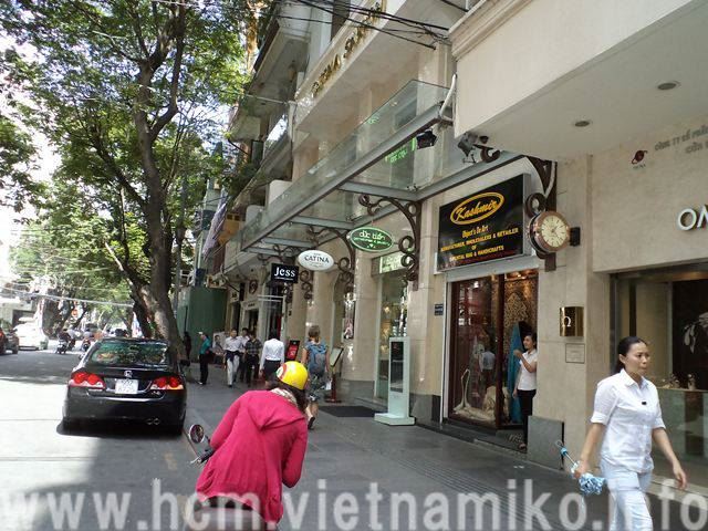 ホーチミンの道